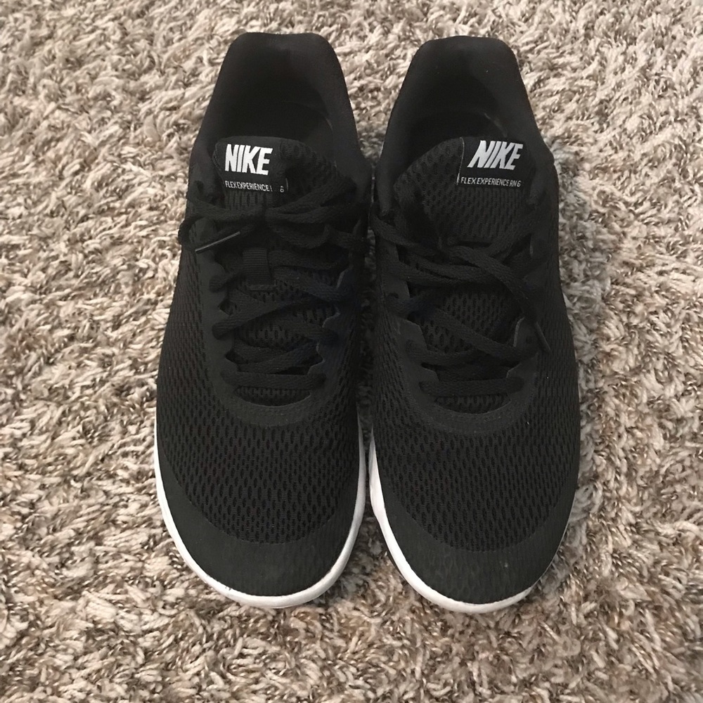 Nike flex experience run 6